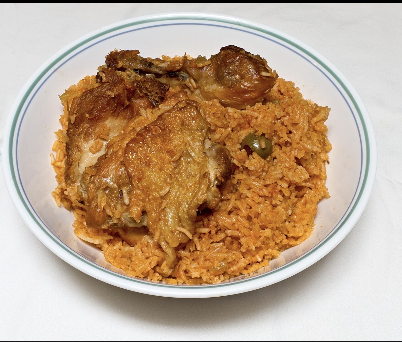 <p><strong>Dominican chicken w/ rice</strong></p><p></p><p></p><p></p><p><span data-name="check_mark_button" data-type="emoji">✅</span>PROPER<span data-name="check_mark_button" data-type="emoji">✅</span></p>