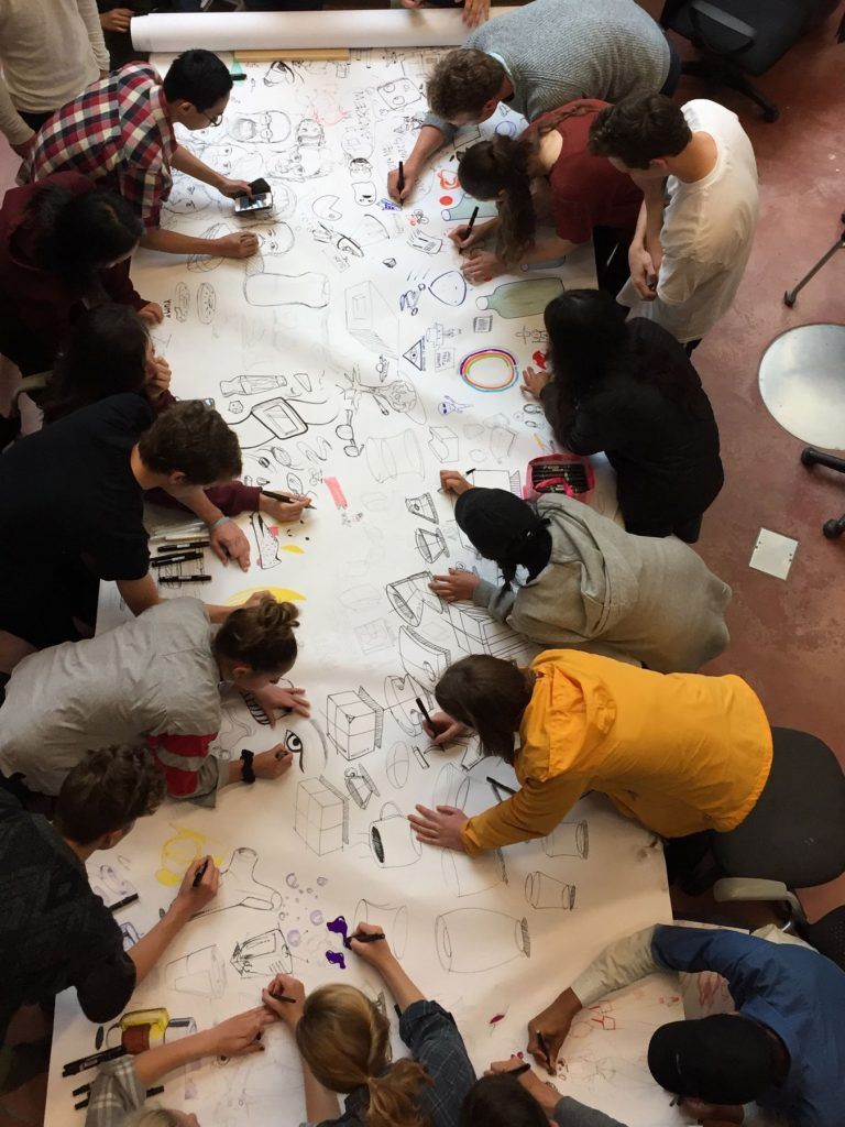 <p>làm phong phú , làm giàu</p>