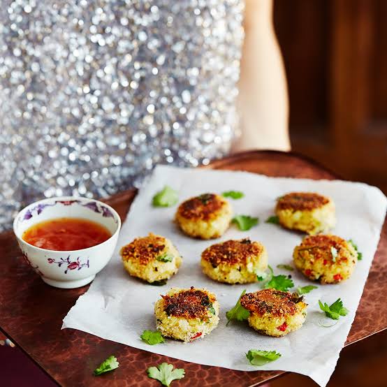 <p>Crab cakes</p>