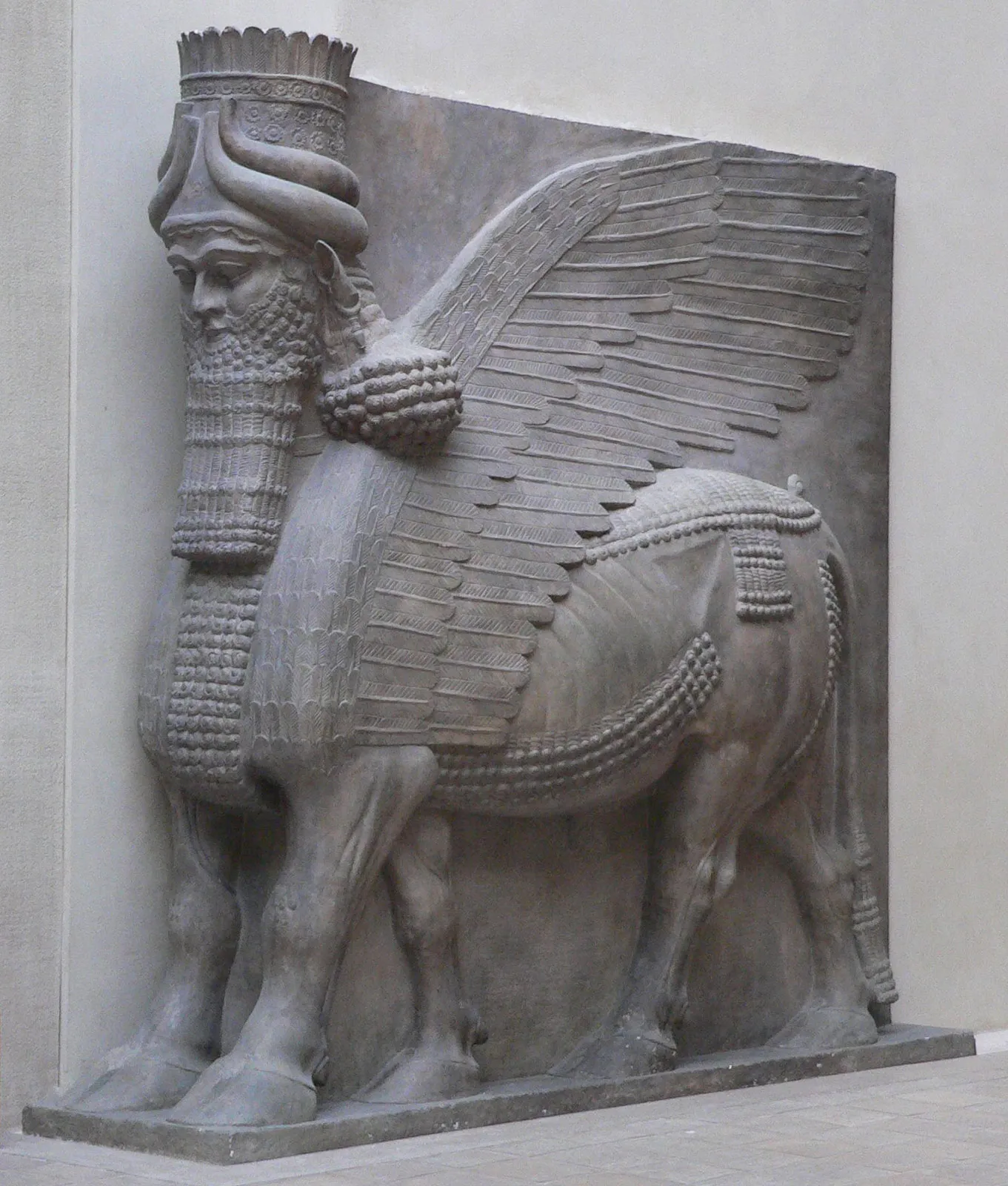 <p>these guarded entranceways of homes, royal palaces, and entire cities against evil spirits and forces of chaos</p><ul><li><p>they had horns indicating their divine status</p></li></ul><p></p>