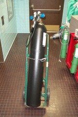 <p>Which gas would you presume is in this cylinder?</p>