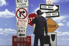<p>bối rối, ko hiểu về/ bị điều gì làm cho bối rối</p><p>to be unable to understand clearly</p>