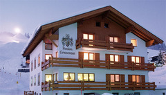 <p>guest house; bead and breakfast; pension; boarding house; guesthouse; retirement pay; annuity</p>