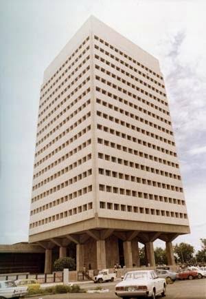 <p>Identify the building</p>