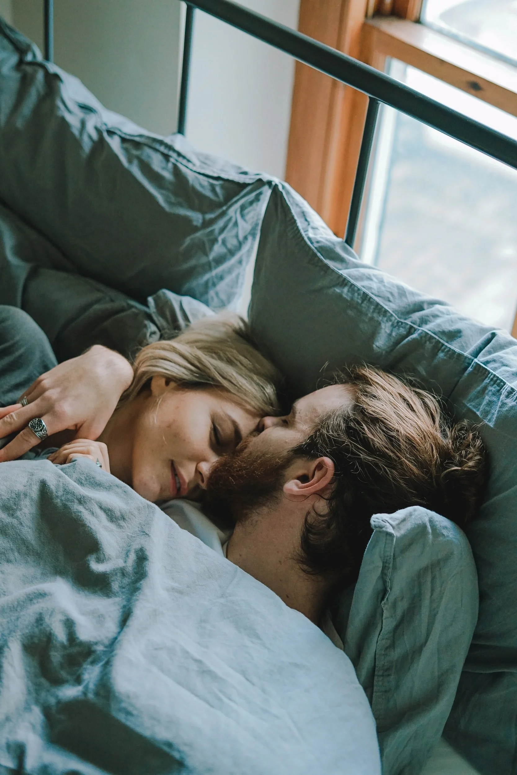 <p>spend the night </p>