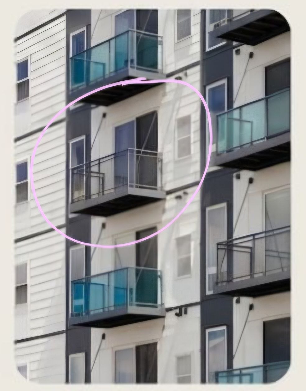 <p>flat / apartment</p>