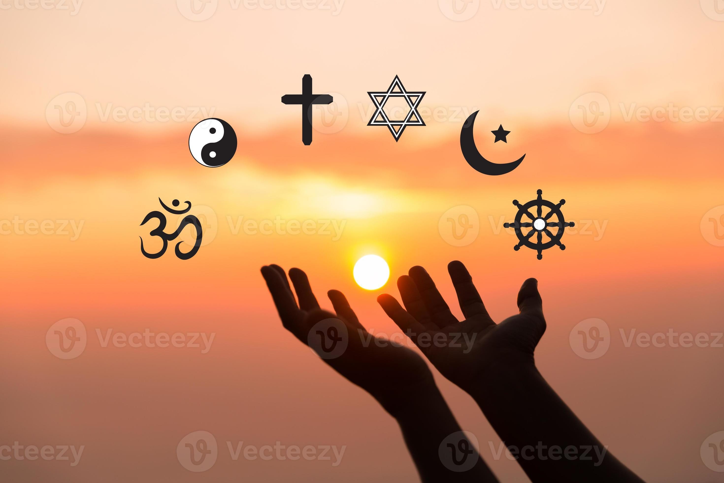 <p>مذهب، دین</p>