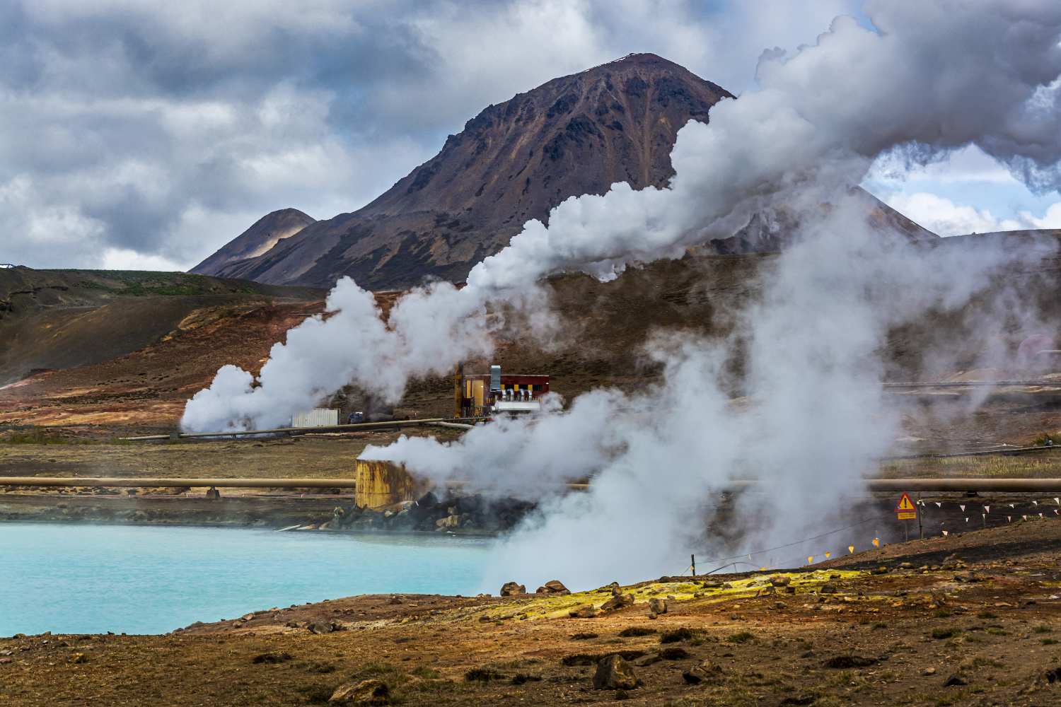 <p>Geothermal describes something that is related to the heat produced naturally in the earth’s interior.</p>