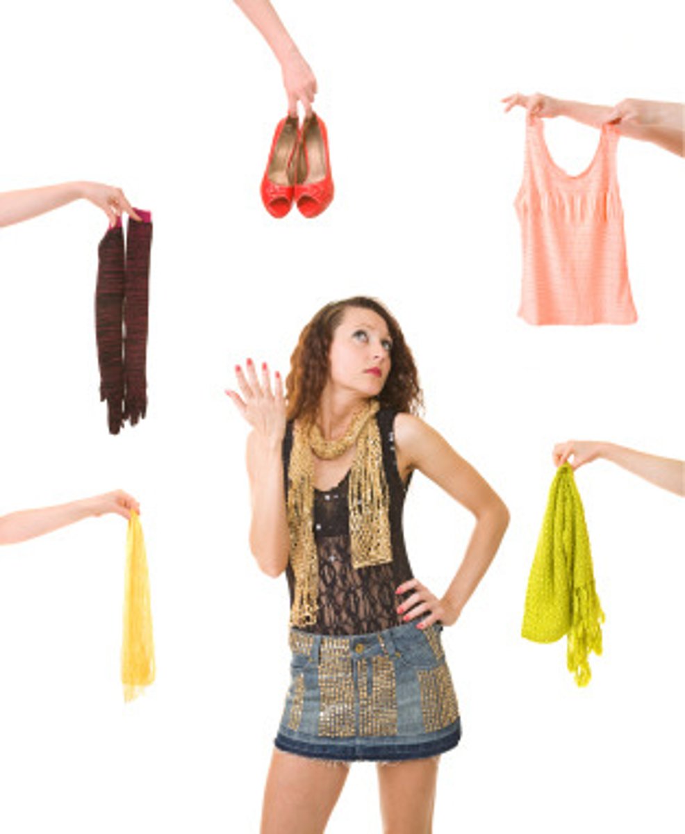 <p>I usually wear informal cloths. Before I used to wear informal clothing as well.</p>