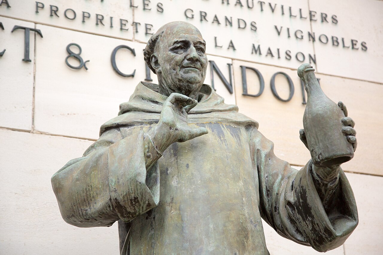 <p>1638 - 1715 - Dom Pierre Perignon (All Facts) </p>