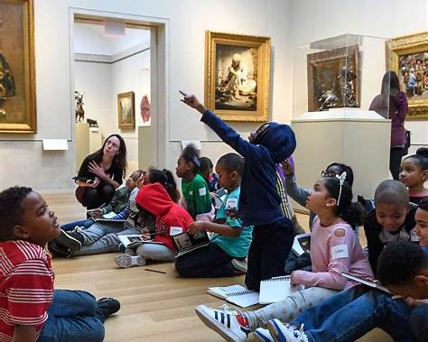 <p>Which project is most likely the responsibility of a <strong>museum educator</strong>?</p>