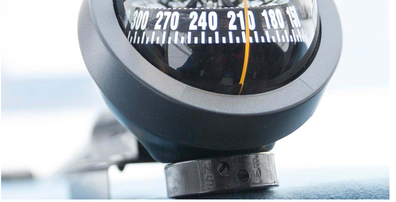 <p>what are the screws at the bottom for</p>