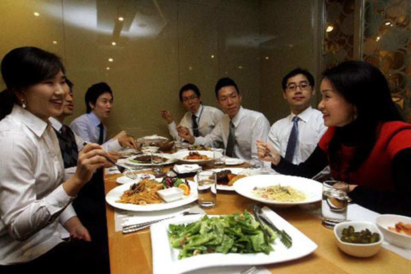 <p>meal (eat+affairs)</p>