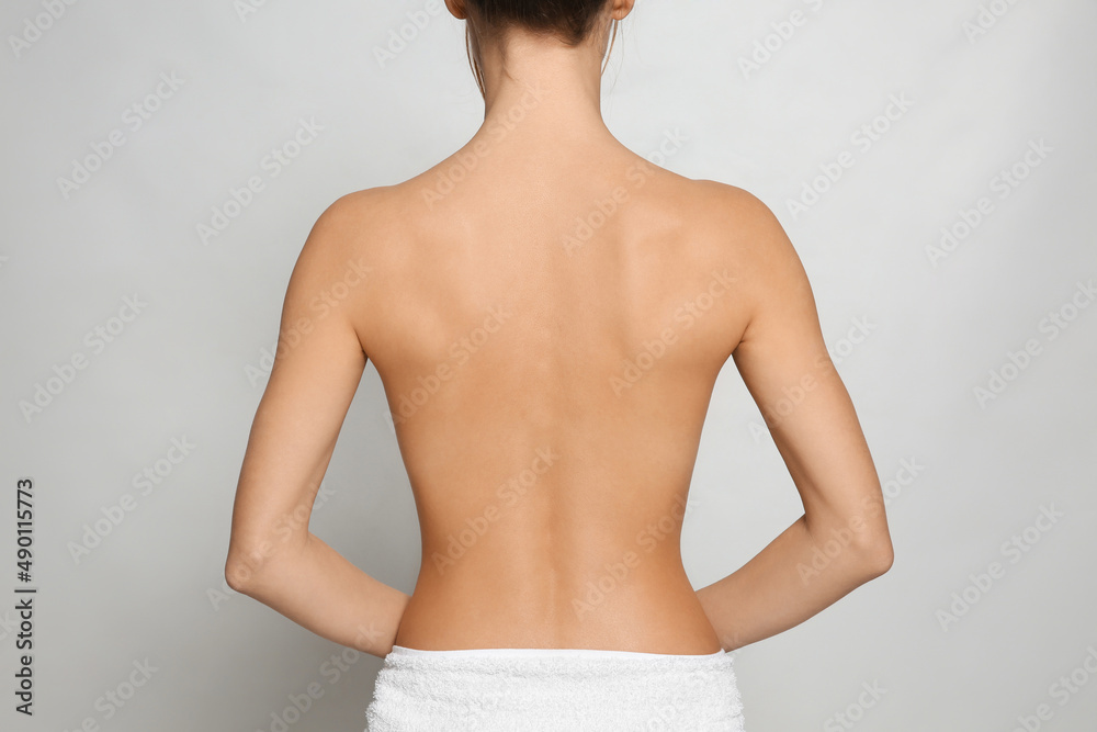 <p>back</p><p>(Sitting all day is bad for your back.)</p>