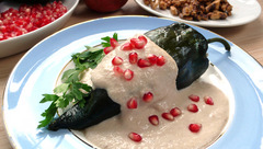 <p>Chiles en nogada</p>
