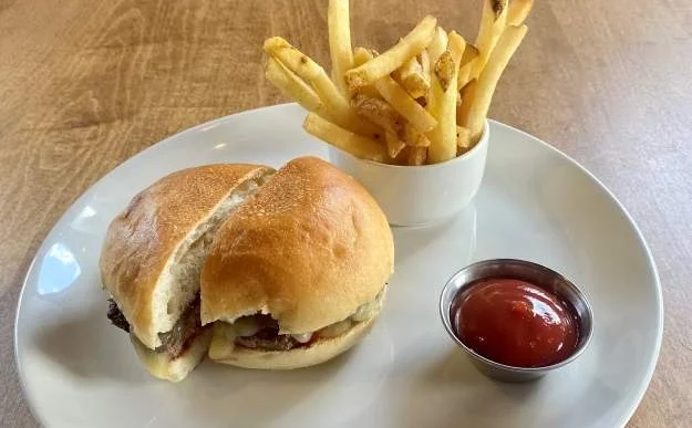 <p>kids cheeseburger</p>