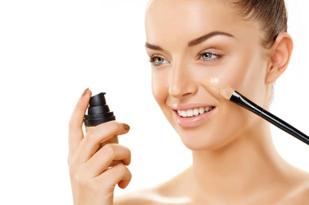 <p>I usually apply foundation after my primer. </p>