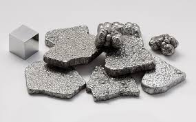<p>a heavy type of metal that is very common and used to make steel in many products</p>