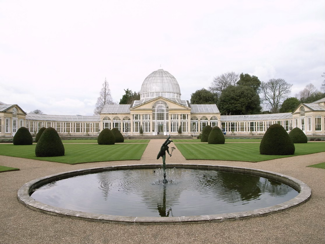 <p>Name<br>Architect<br>Location<br>Date</p>