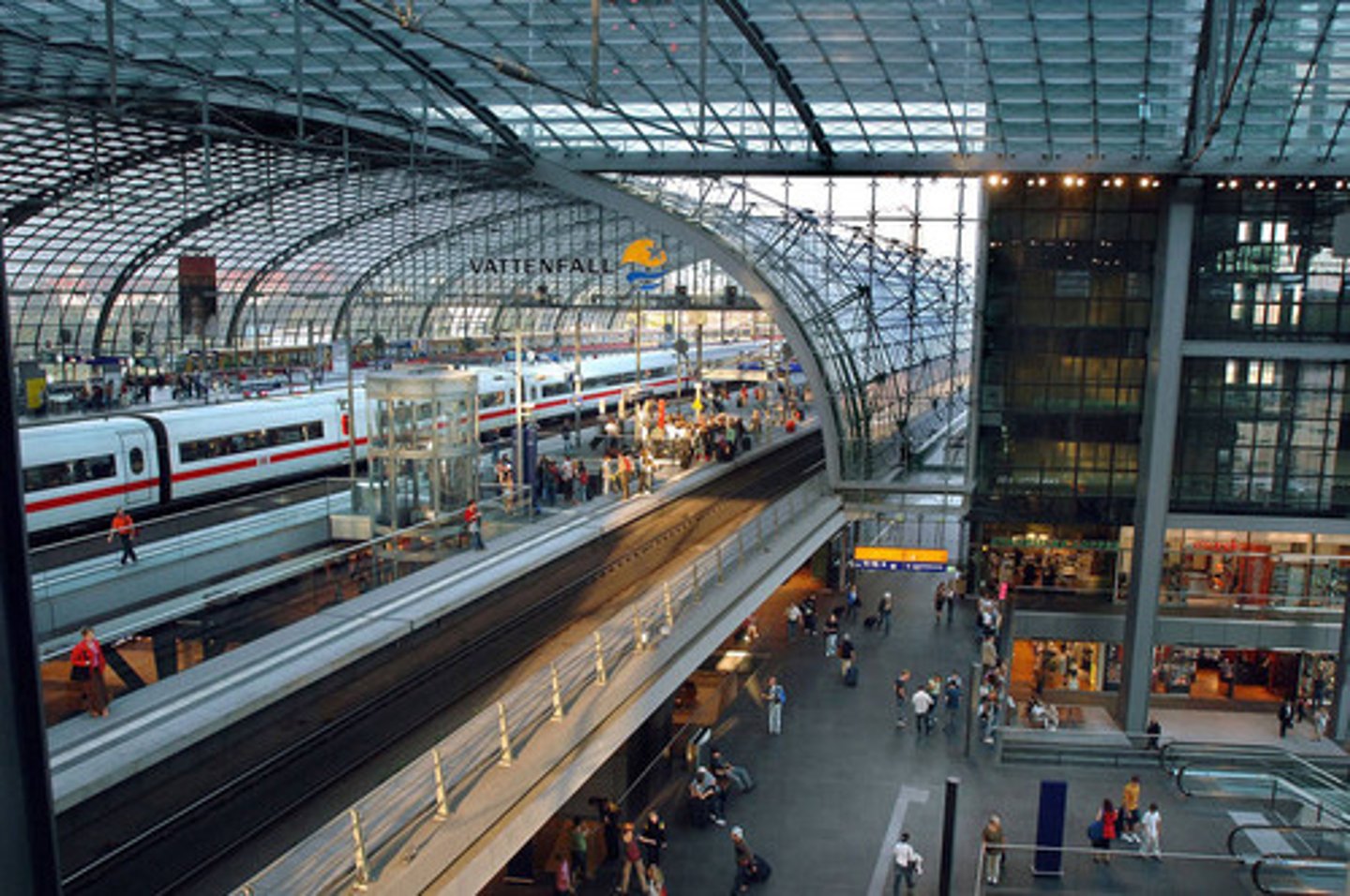 <p>train station</p>