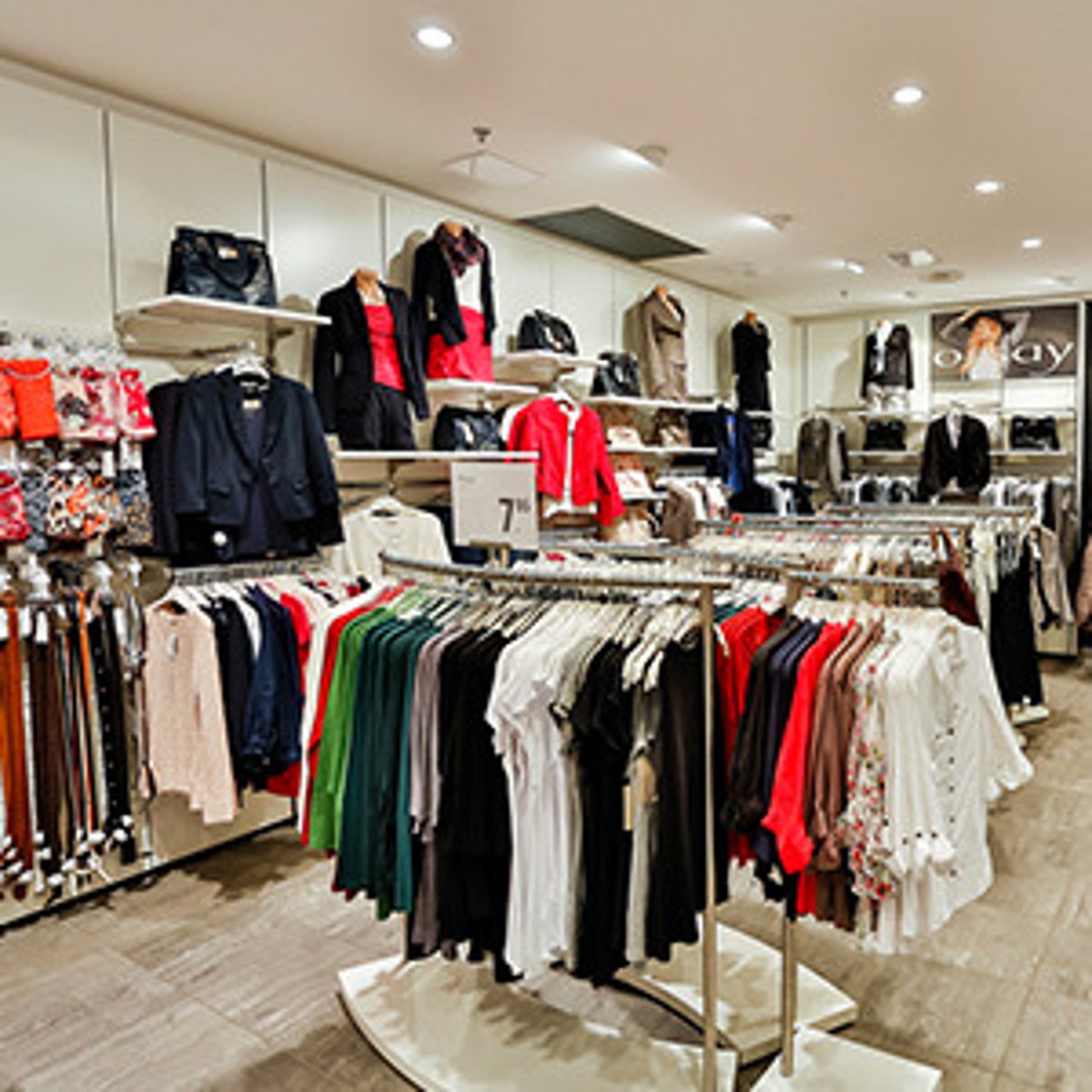 <p>clothing - /ˈkləʊðɪŋ/ [u]</p>