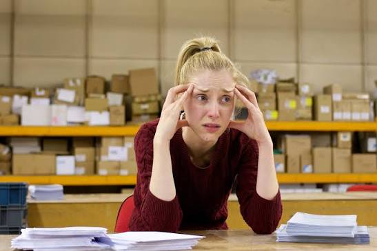 <p>worried sick (about sth/sb)</p><p>I can’t sleep because I was —— studying.</p>