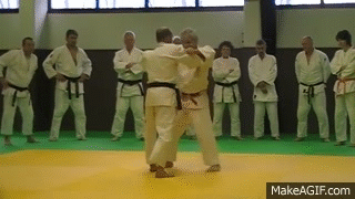 <p>Forward foot sweep </p>