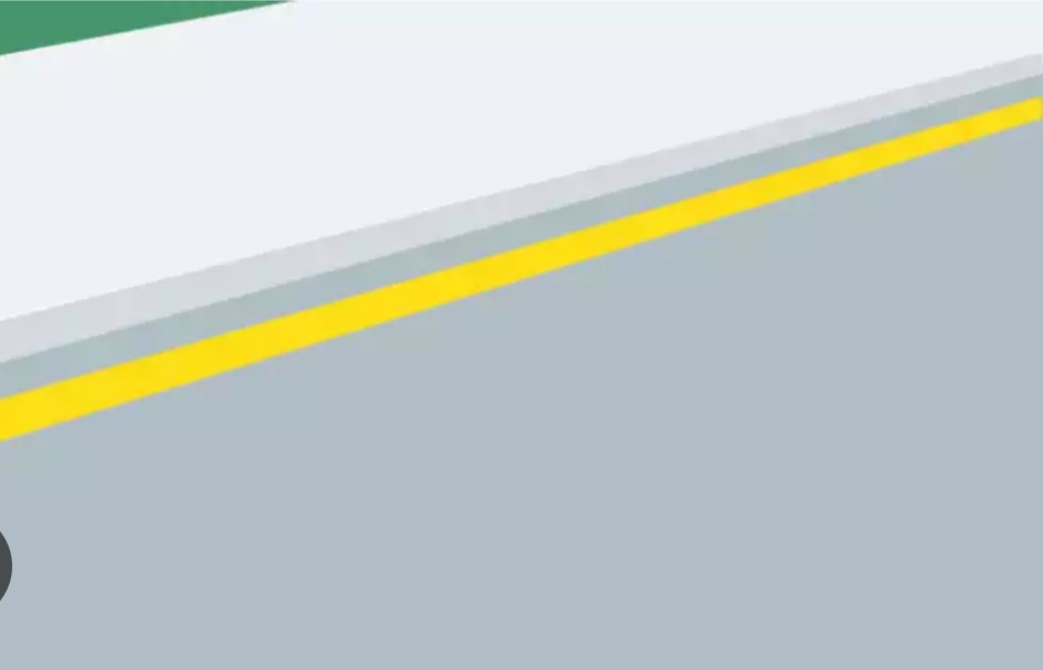 <p><strong>No parking</strong> at <em>certain times</em></p>