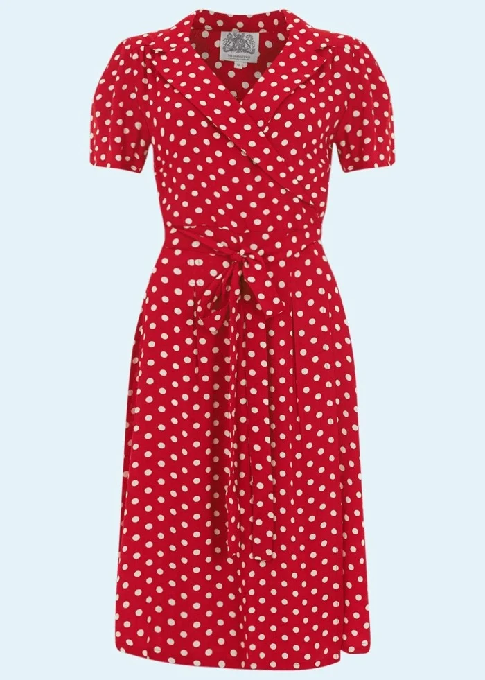 <p>polka dot dress</p>