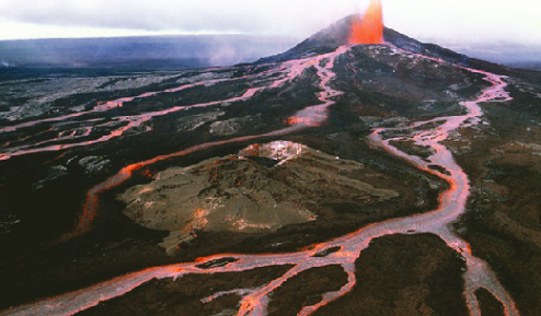 <p><span>This picture shows a volcanic eruption as it occurred on the Big Island of Hawaii in 1986. Based on the type of eruption you see in this picture, what kind of volcano was developing at that time?</span></p>