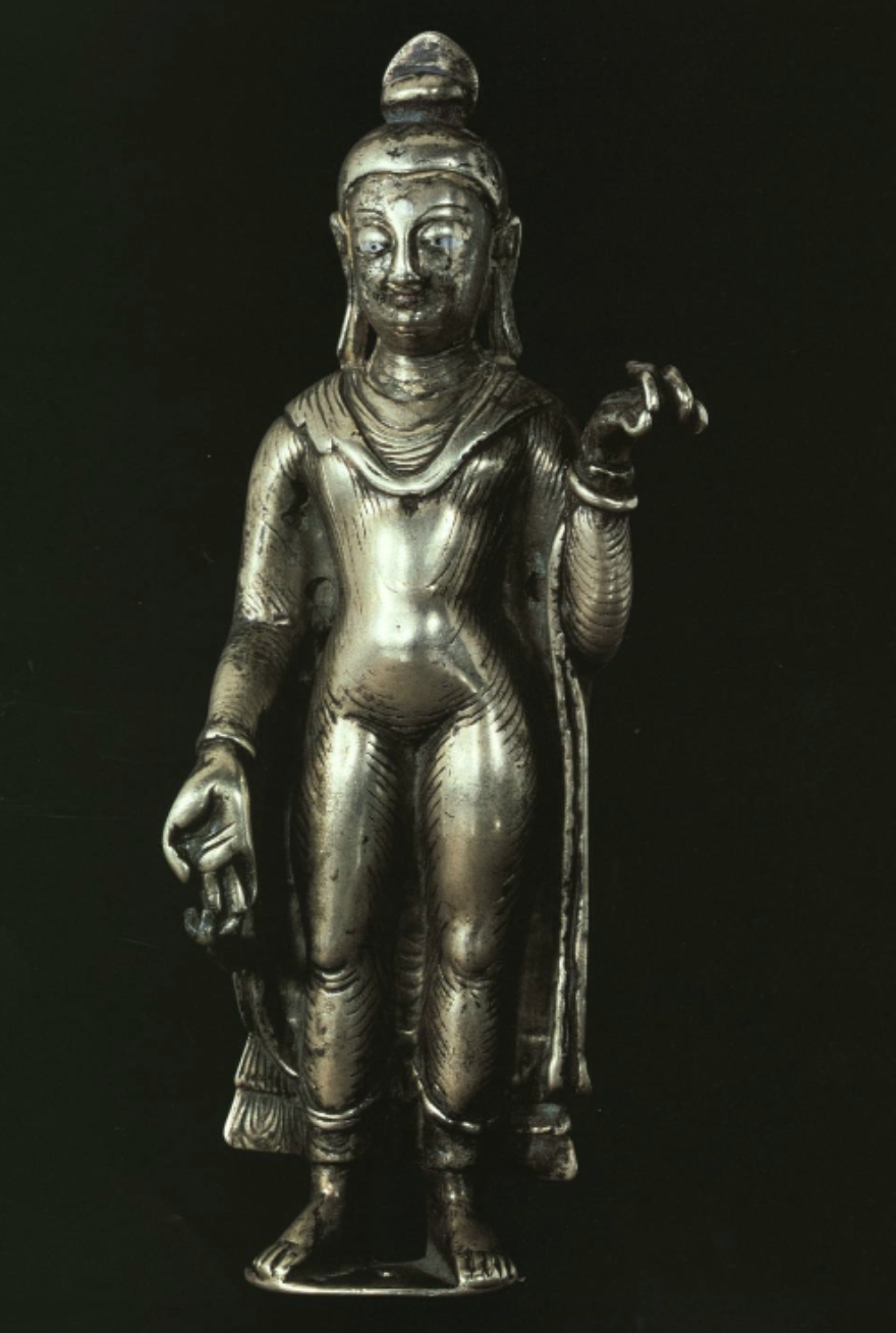 <ul><li><p><span style="background-color: transparent;">Evidence of extensive touch = veneration</span></p></li><li><p><span style="background-color: transparent;">Almond shape eyes (characteristic of Kashmir and Western Tibet)</span></p><ul><li><p><span style="background-color: transparent;">+ sharp eyebrows</span></p></li></ul></li><li><p><span style="background-color: transparent;">Round, short face</span></p></li><li><p><span style="background-color: transparent;">Proximity to Gandhara, which has a demonstrated connection to Hellenistic traditions of depicting drapery</span></p></li><li><p><span style="background-color: transparent;">Drapery becomes increasingly abstract/not naturalistic</span></p></li></ul><p></p>