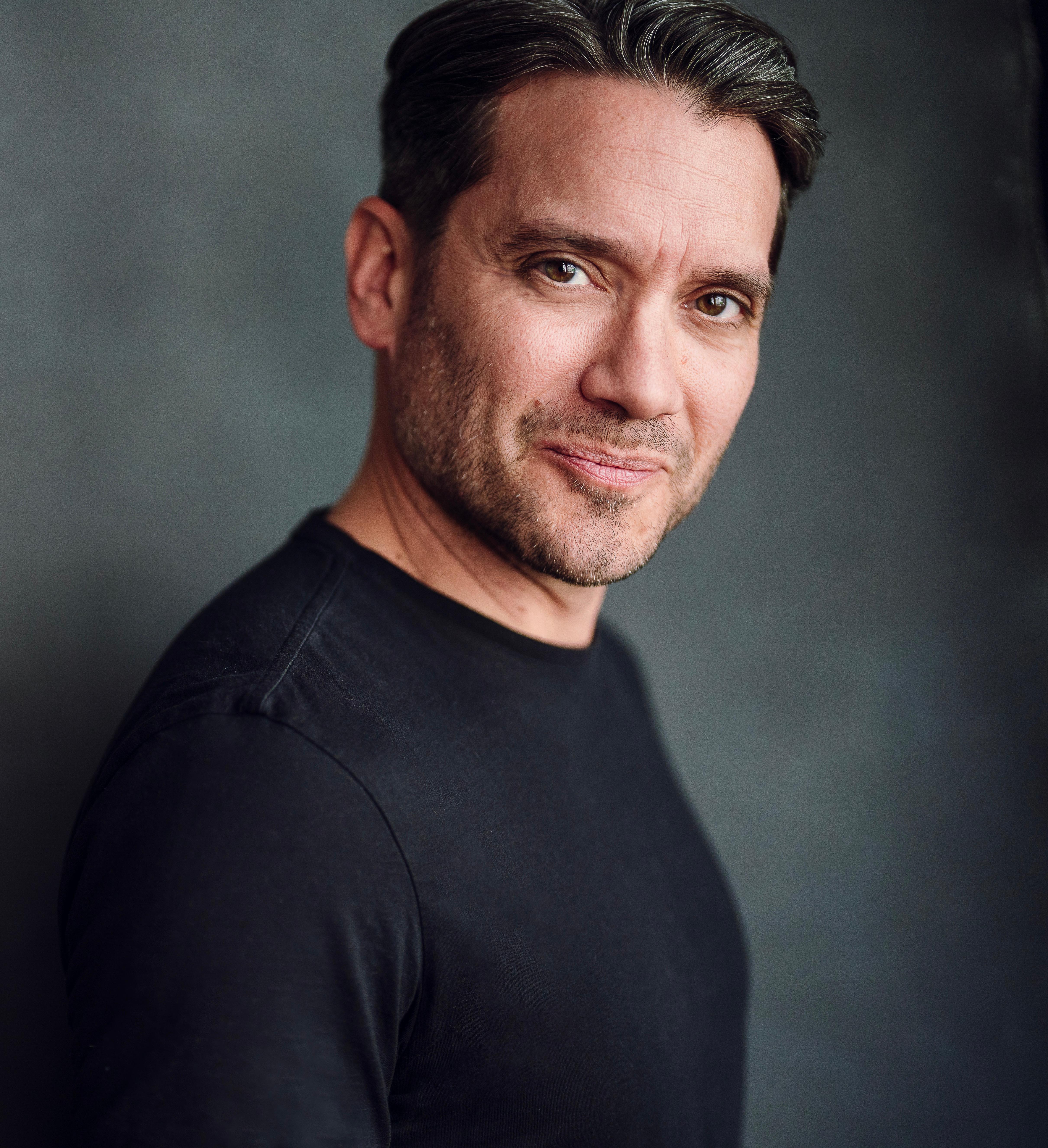 <p>Dante Falconeri</p>