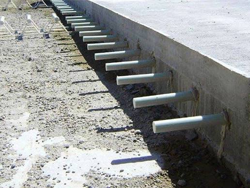 <p>A cylindrical rod (usually smooth steel) used<strong> to connect concrete sections</strong></p>