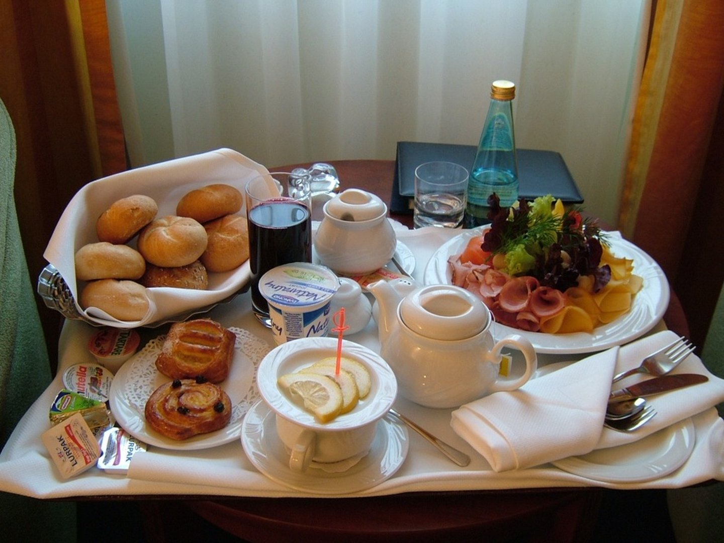 <p>What do you have for breakfast?</p>