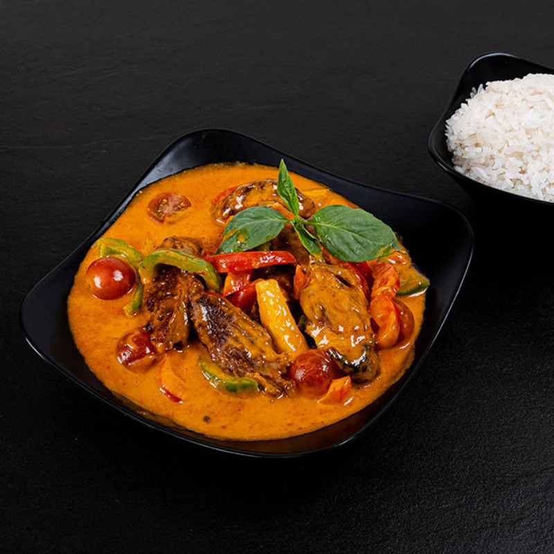 <p>Canard grillé et curry rouge</p>