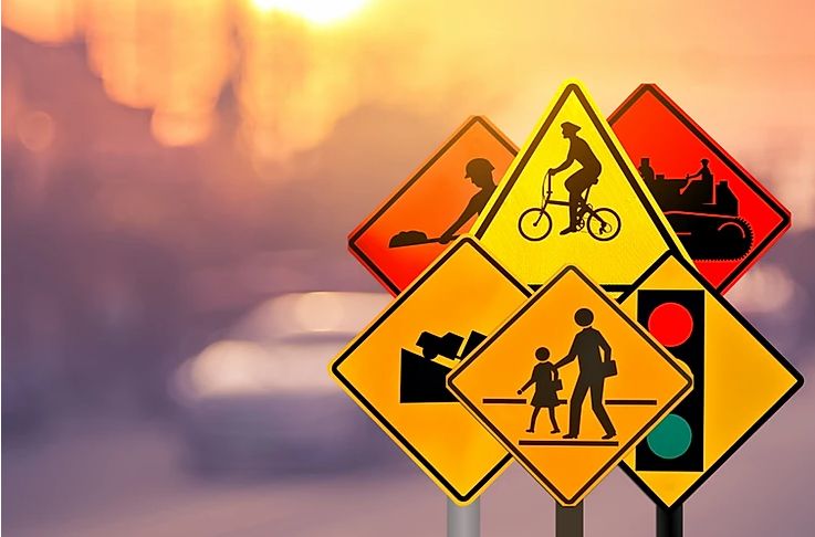 <p>Traffic signs</p>