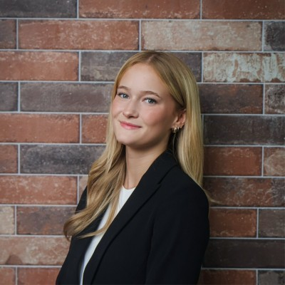 <p><span style="background-color: transparent; font-family: "Times New Roman", serif;"><strong>Kaitlin Turnbull</strong></span></p>