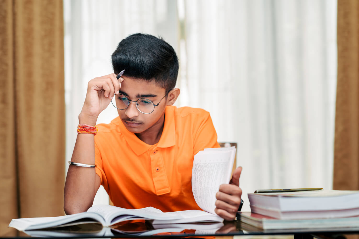 <p>carefully studied \\\\\\\\ He carefully studied the document.</p>