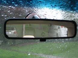 <p>Why do cars use mirrors that show a wide area behind?</p>