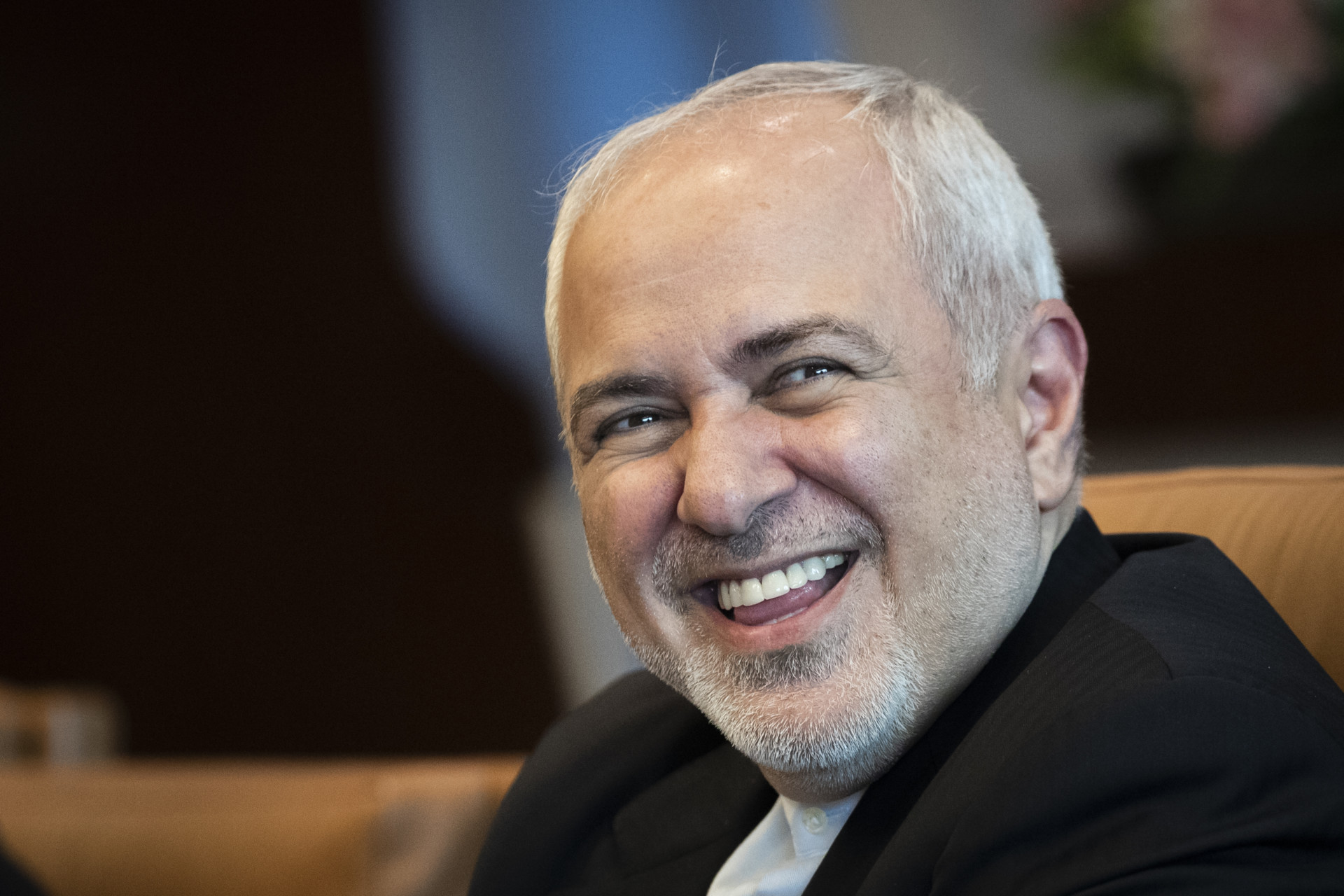 <p>میانه رو ها</p>