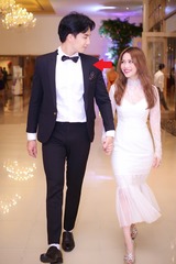<p>かれし BỈ THỊ</p><p>Bạn trai</p>