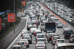 <p>traffic</p>