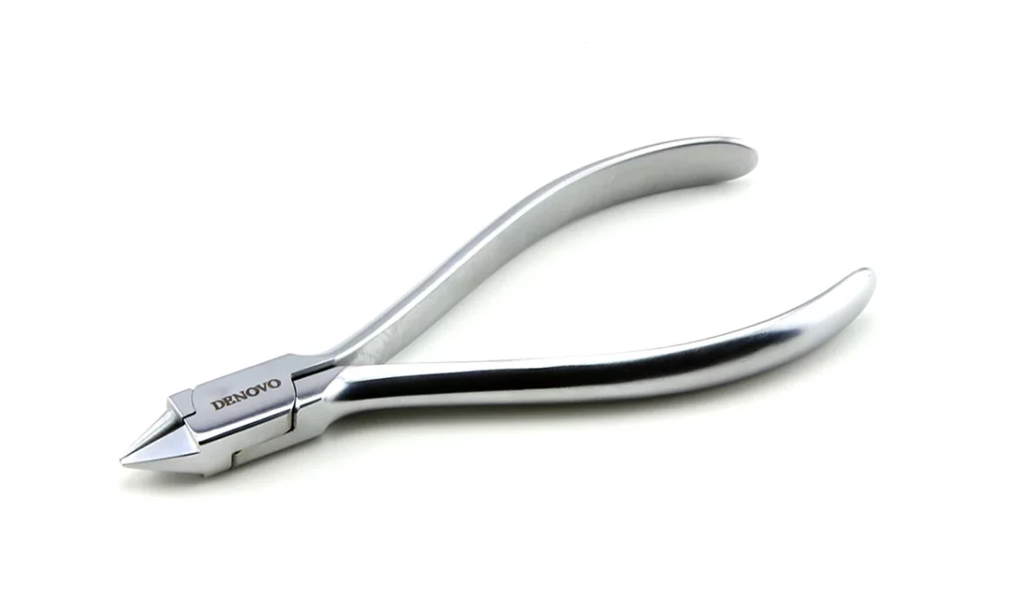 <p>Orthodontic hand tool to bend shape and form precise loops or springs in orthodontic arch wires </p>