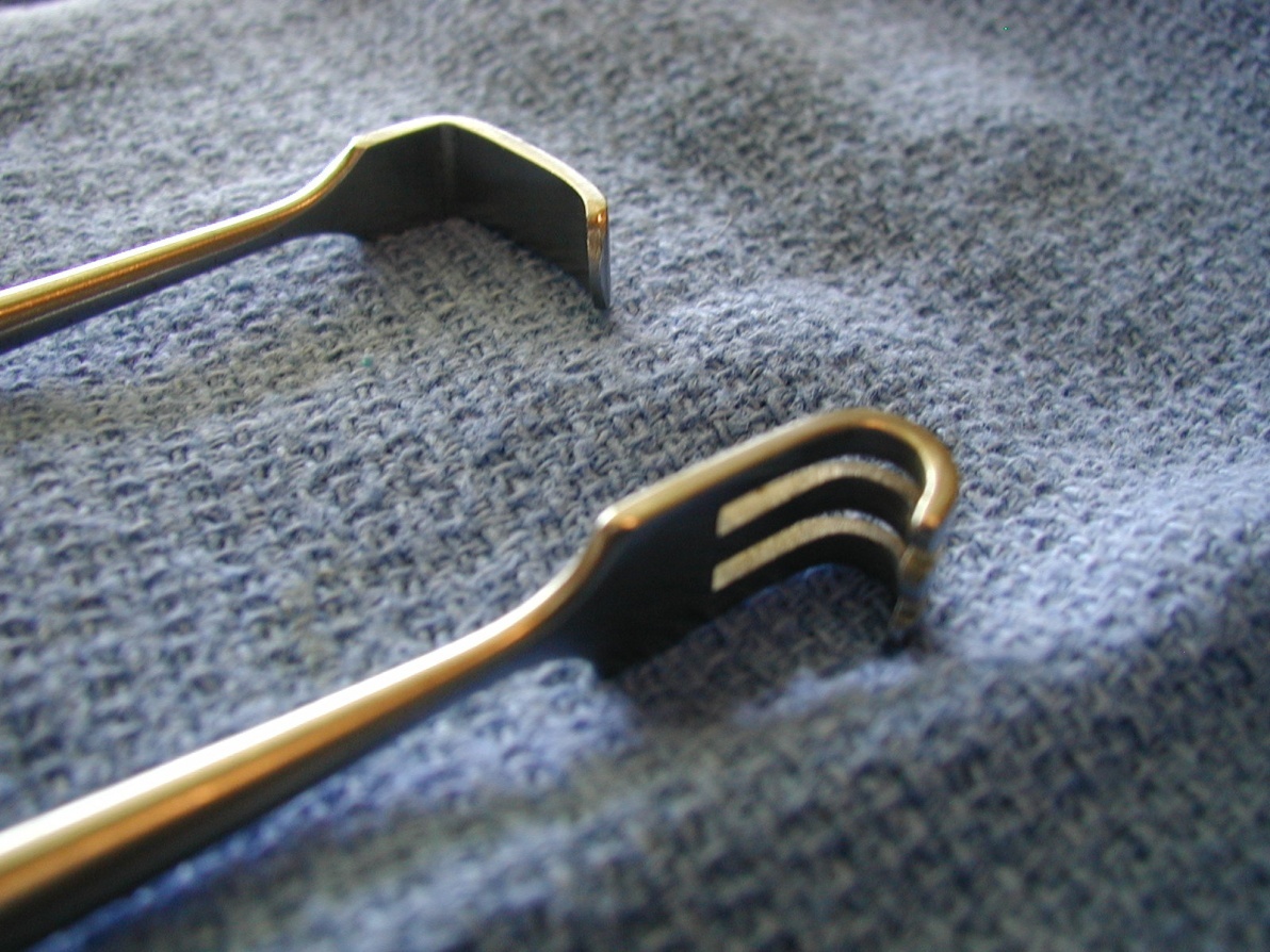 <p><span style="background-color: transparent;">Senn Retractors</span></p>