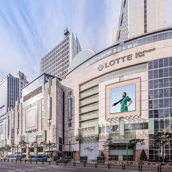 <p>department store</p>