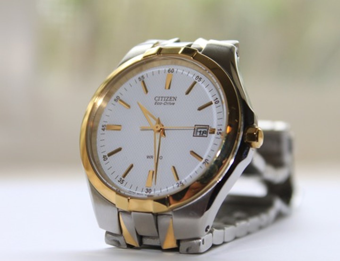 <p>it is half past ten</p>