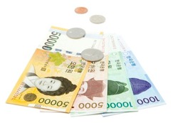 <p>гроші</p><p>이거 얼마예요? 돈이 얼마나 필요해요? = How much is this? How much money do I need?</p><p>돈을 저축해요. = I save money.</p>