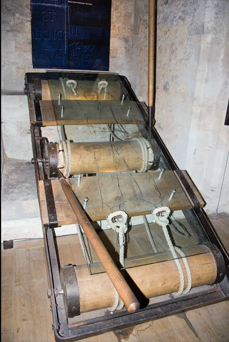 <p>Pulled limbs in opposite directions using chains to strech out the person and break their bones/limbs.Used to make prisoners confess, would be shown to another person to make them confess as well.</p>
