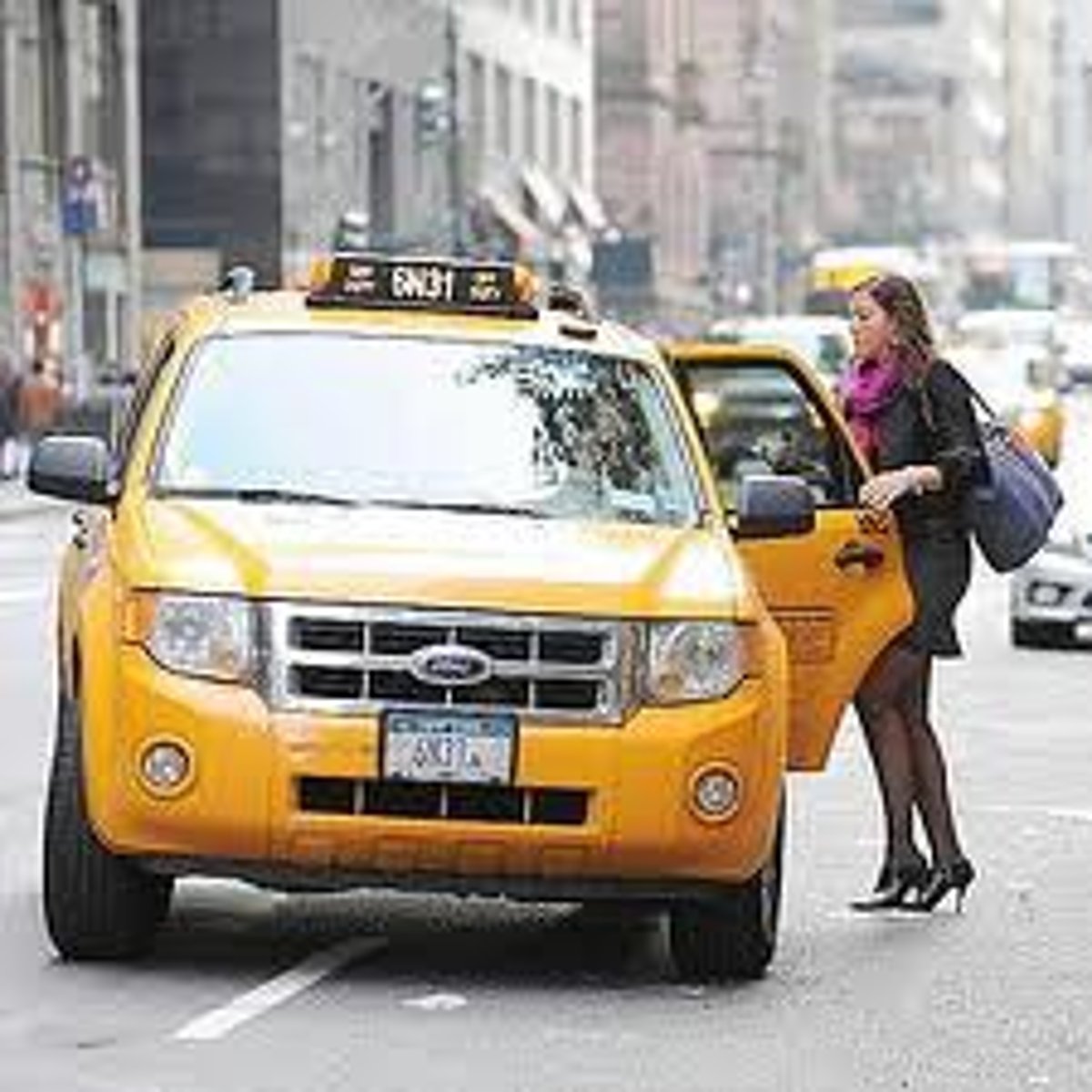 <p>đi taxi</p>