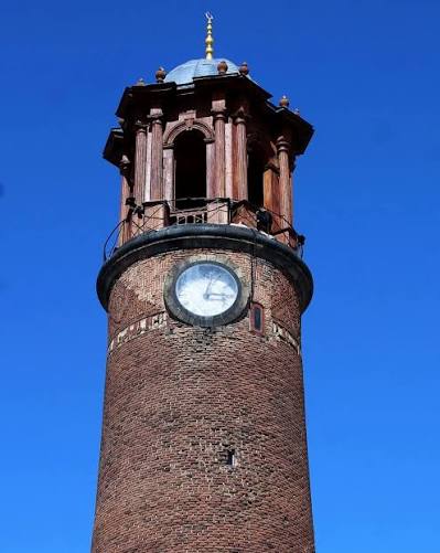 <p>Tepsi Minare</p>